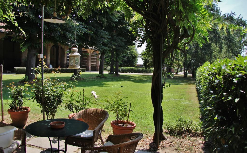 Tenuta Ajrale Vigone ภายนอก รูปภาพ
